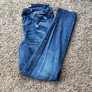 Light wash ripped jeans!